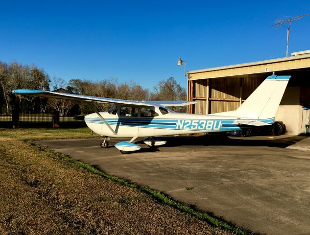 Cessna Skyhawk (N2538U)