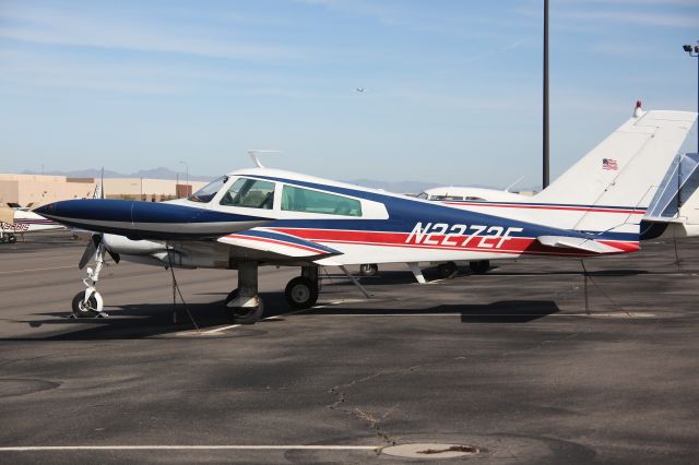 Cessna 310 (N2272F)