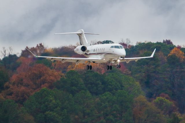 Canadair Challenger 350 (N738QS) - N738QS is a 2017 Bombardier Challenger 350 seen here on final approach to Atlanta's PDK executive airport. I shot this with a Canon 500mm lens. Camera settings were 1/2000 shutter, F4, ISO 1000. Please check out my other photography. Votes and positive comments are always appreciated. Questions about this photo can be sent to Info@FlewShots.com