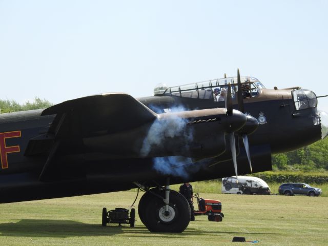 Avro 683 Lancaster (AMU611) - nx611