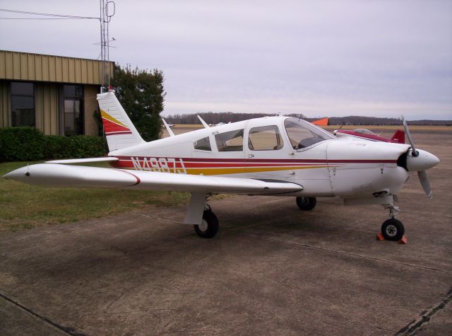 Piper Cherokee (N4987J)