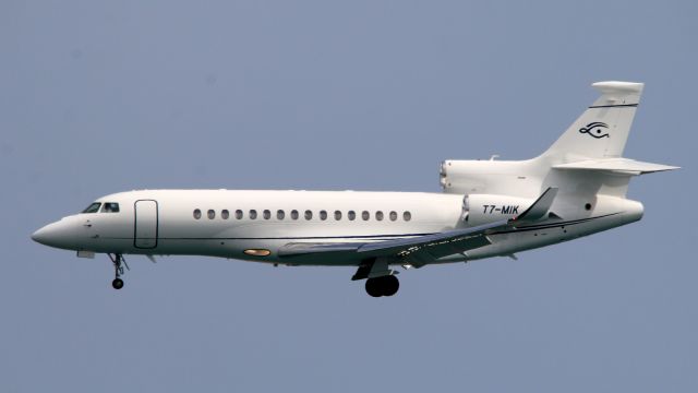 Dassault Falcon 8X (T7-MIK)