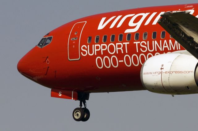BOEING 737-400 (OO-VES)