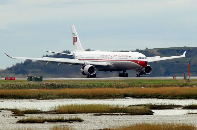 Airbus A330-300 (CS-TOV) - TAP Portugal retro landing on 33L