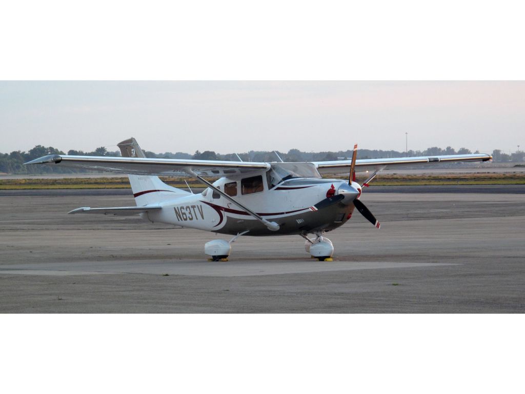 Cessna 206 Stationair (N63TV)