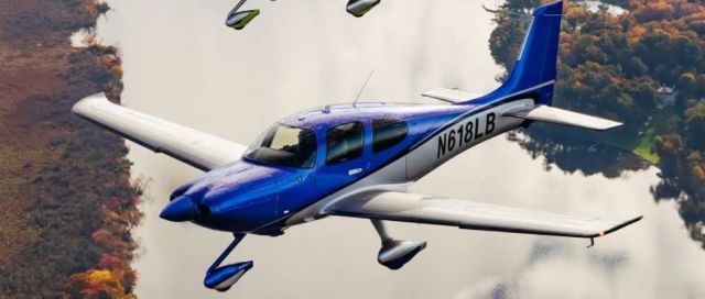 Cirrus SR-22 (N618LB)