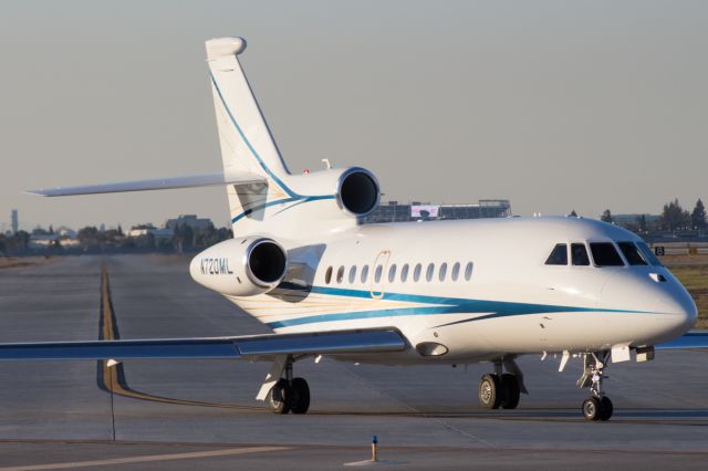 Dassault Falcon 900 (N720ML)