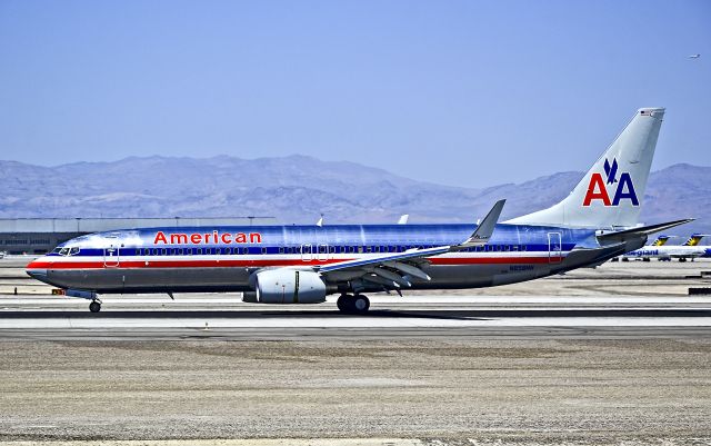 Boeing 737-800 (N858NN) - N858NN American Airlines Boeing 737-823 3GN (cn 30904/3440)  Las Vegas - McCarran International (LAS / KLAS) USA - Nevada, May 7, 2011 Photo: Tomás Del Coro