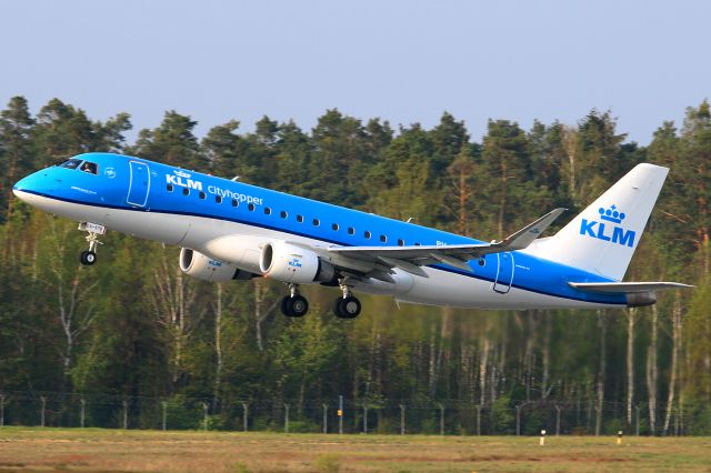 Embraer 170/175 (PH-EXI)