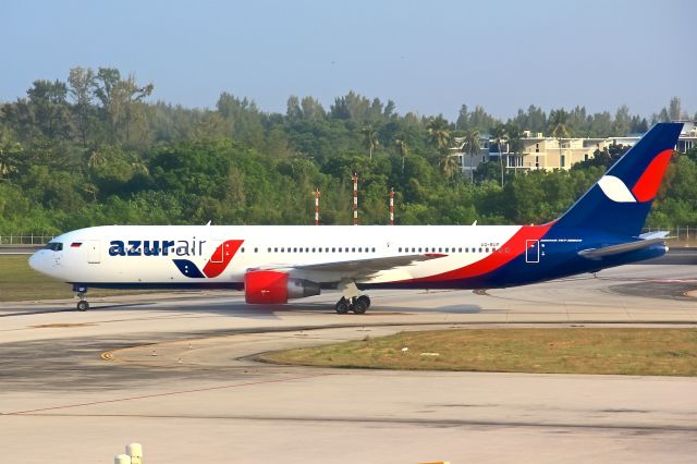 BOEING 767-300 (VQ-BUP)