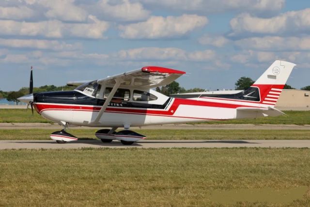 Cessna Skylane (N2015X)