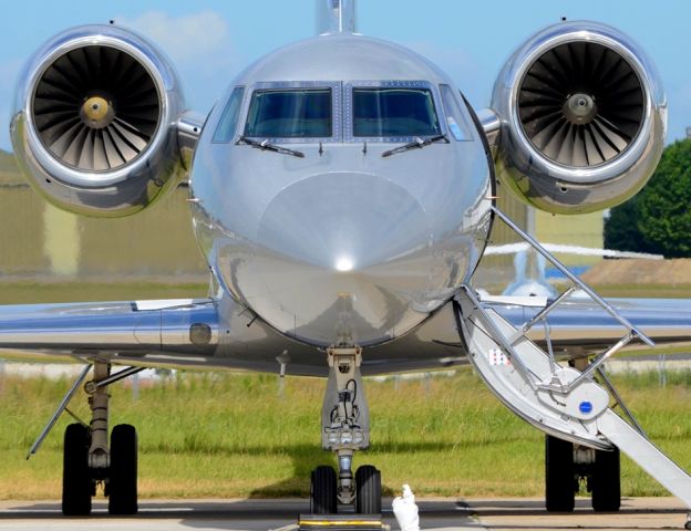 Dassault Falcon 2000 (N1459A)