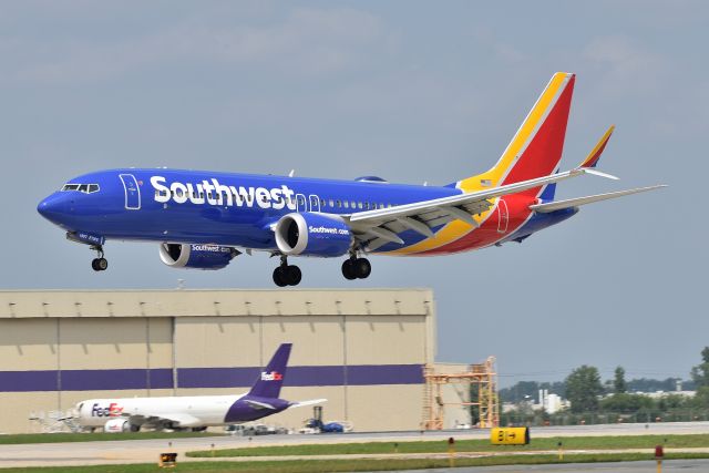 Boeing 737 MAX 8 (N1807U) - 23-R 08-18-23