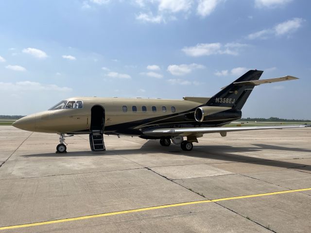 Hawker 800 (N356EJ)