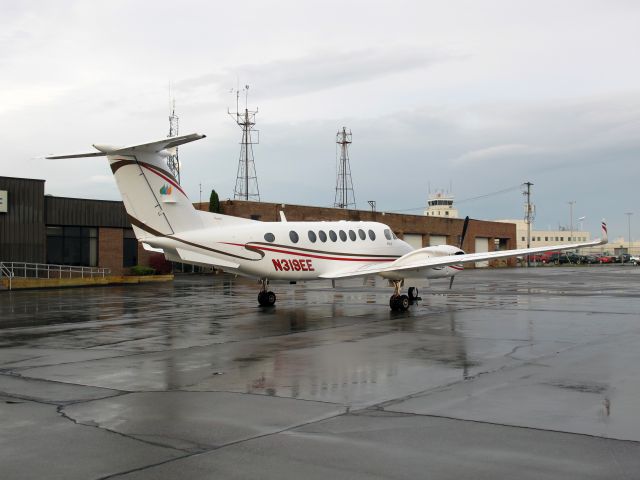 Beechcraft Super King Air 300 (N319EE)