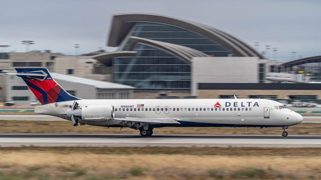 Boeing 717-200 (N980AT)