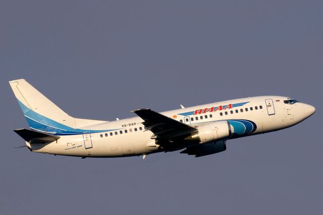 Boeing 737-500 (VQ-BAB) - Yamal Boeing 737-56n VQ-BAB climbing off rwy 17 bound for Moscow-Vnukovo