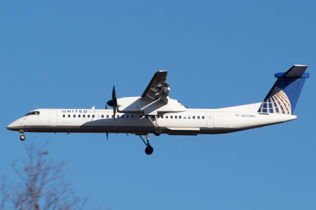 de Havilland Dash 8-400 (N339NG)