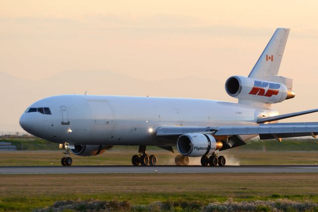 McDonnell Douglas DC-10 (C-GKFT)