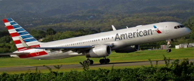 Boeing 757-200 (N178AA)