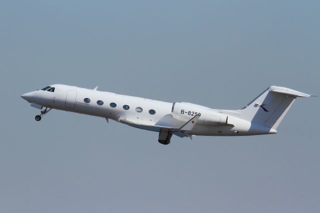 Gulfstream Aerospace Gulfstream V (B-8259)