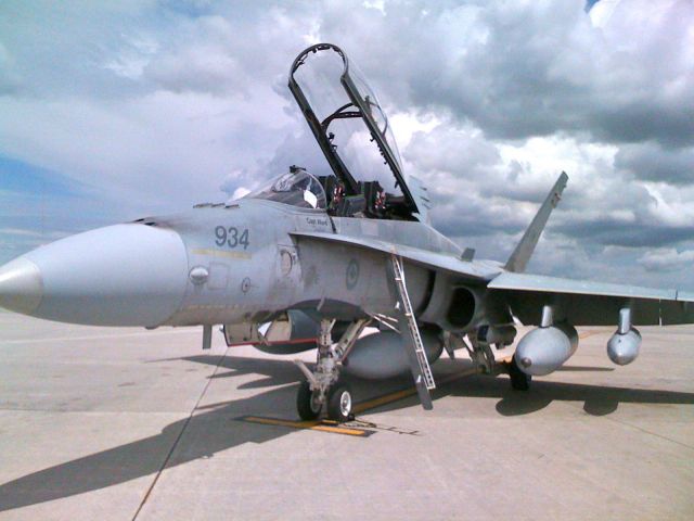 McDonnell Douglas FA-18 Hornet — - f-18 at cargojet ramp in hamilton heading to fort hood texas