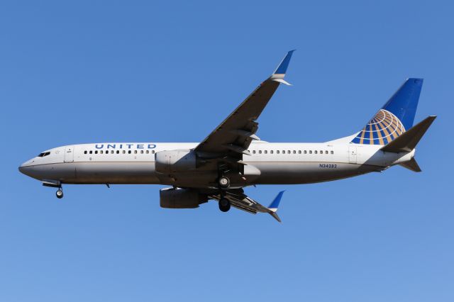 Boeing 737-800 (N34282) - United Airlines arrived at Yokota ABbr /as an USAF charters