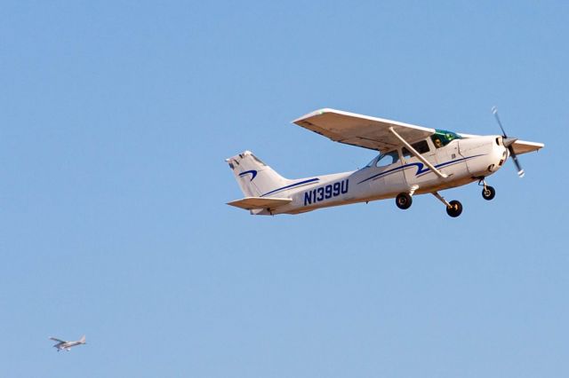 Cessna Skyhawk (N1399U)