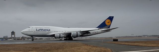Boeing 747-400 (D-ABTL) - Thanks Enrico