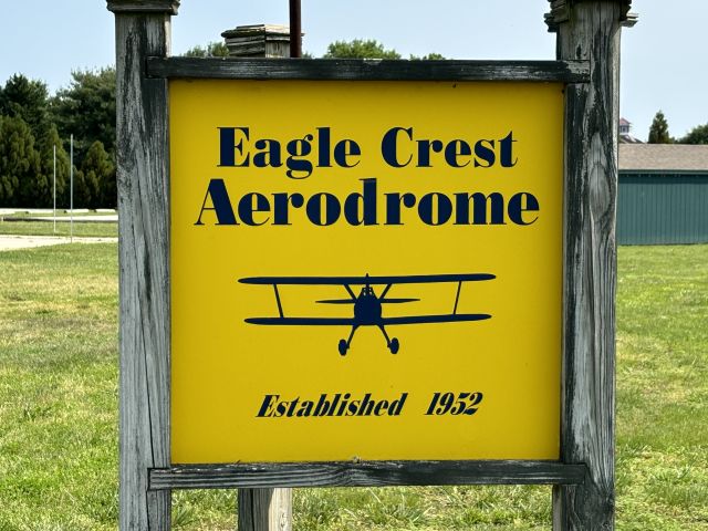 — — - EAGLE CREST AERODROME-MILTON, DELAWARE, USA-JUNE 03, 2025: Seen by RF is a sign for the Eagle Crest Aerodrome, located in Sussex County, Delaware. The airfield was established in 1952 and has a single turf runway (14/32) that is approximately 3500 ft long and 100 ft wide. The airport is privately owned.