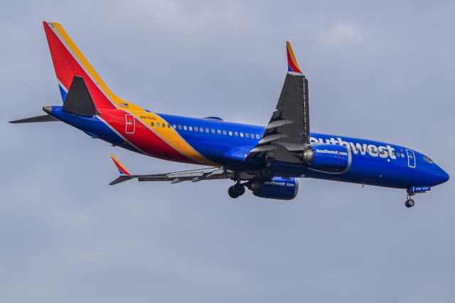Boeing 737 MAX 8 (N8760L)