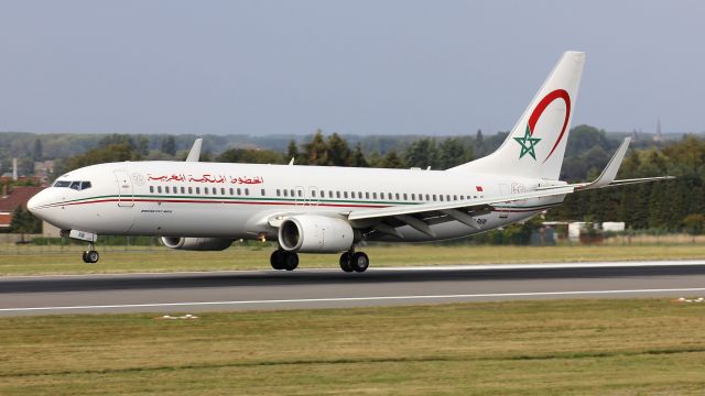 Boeing 737-800 (CN-RNW)