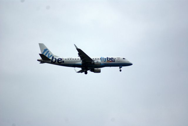 Embraer 170/175 (G-FBEJ) - 14-10-2016 Highway A4 Schiphol 5.12 p.m.