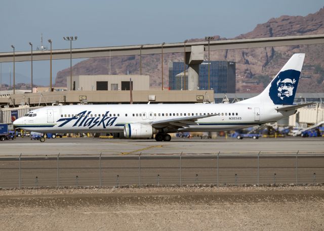 Boeing 737-900 (N303AS)