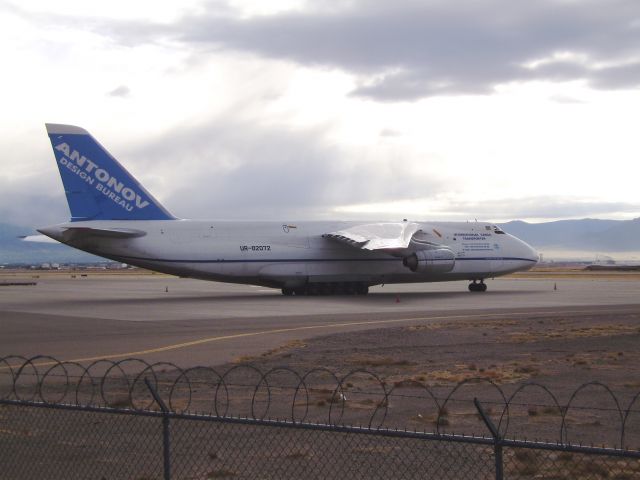 Antonov An-124 Ruslan (UR-82072) - AN124 at KABQ