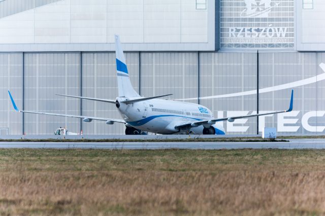 Boeing 737-800 (SP-ENP) - Spotting RZE