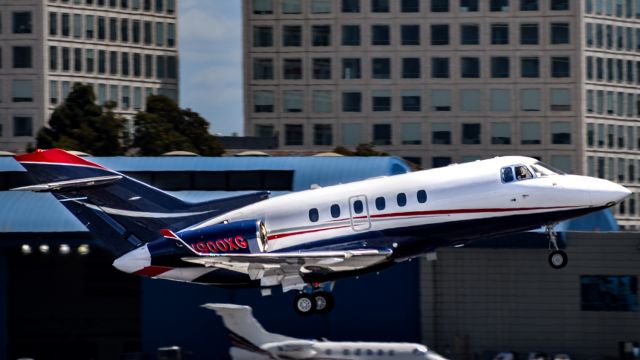 Hawker 800 (N900XG)