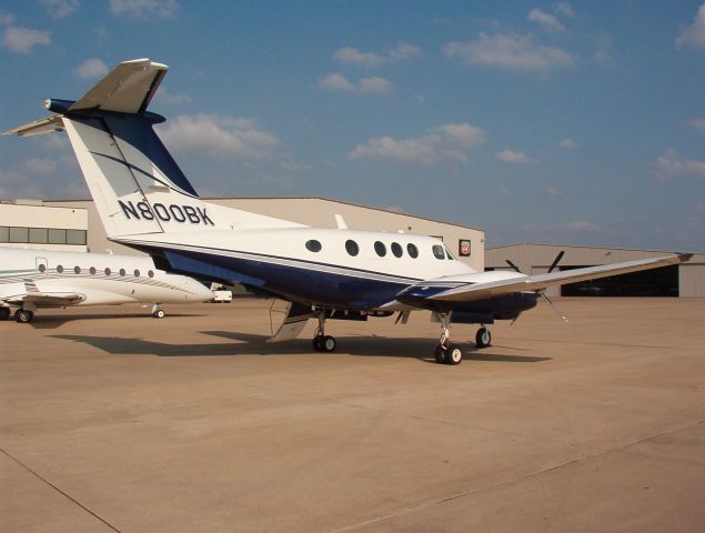 Beechcraft King Air 90 (N800BK)