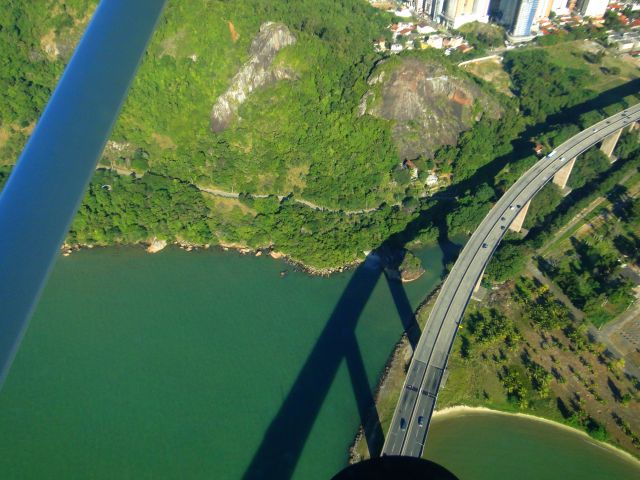 Cessna Skyhawk (PT-JTK) - CESSNA 172 FLYING IN VILA VELHA-ES, BRAZIL