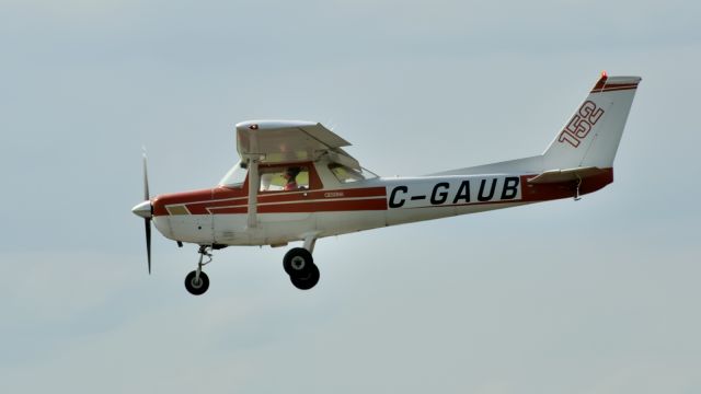 Cessna 152 (C-GAUB)