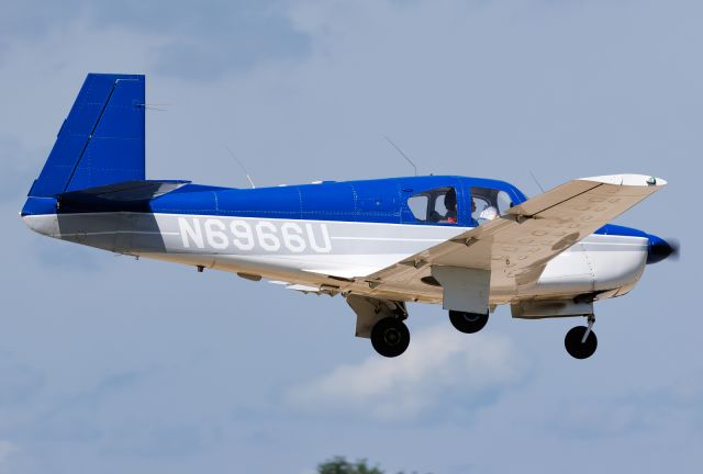 Mooney M-20 (N6966U)