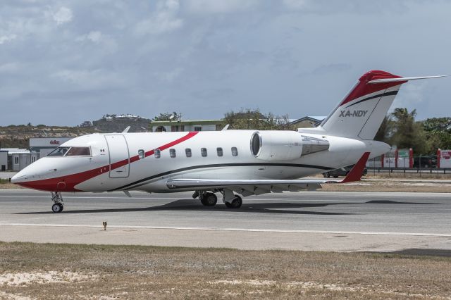 Canadair Challenger (XA-NDY)