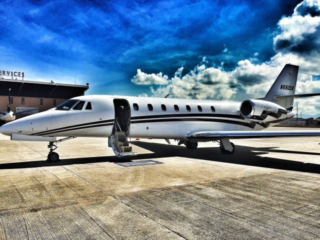 Cessna Citation Sovereign (N682DB) - On the ramp in San Juan Puerto Rico.