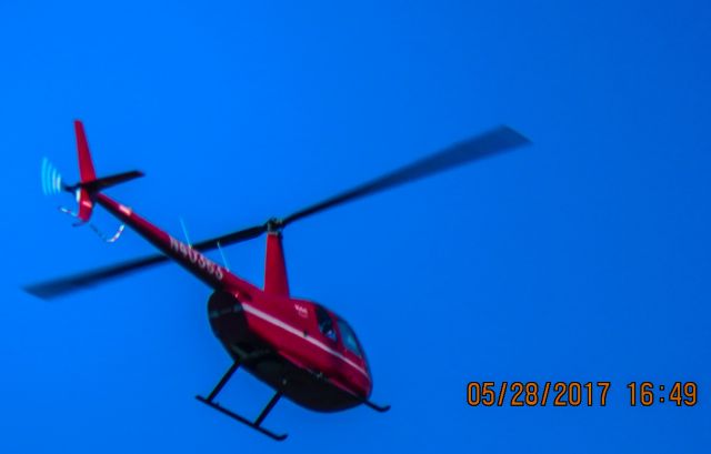 Robinson R-44 (N40363)