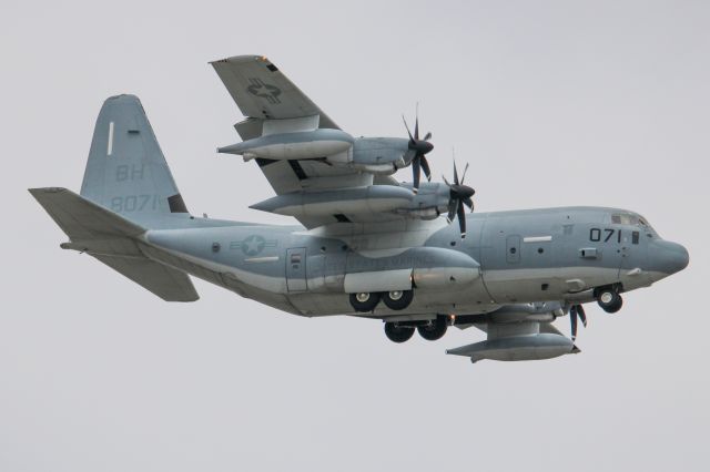 Lockheed C-130 Hercules (16-8071)