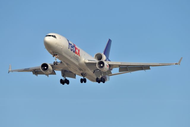 Boeing MD-11 (N621FE) - Nice looking MD-11F on final for 23-R on 11-26-22