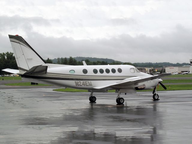 Beechcraft King Air 100 (N24EM) - A very nice King Air B100.