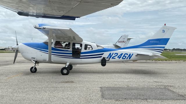 Cessna 206 Stationair (N246N)