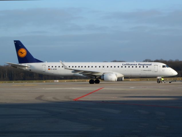 Embraer ERJ-190 (D-AEBK)