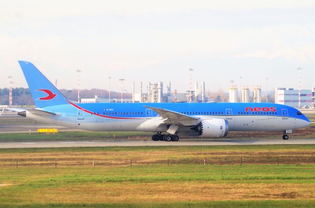 Boeing 787-9 Dreamliner (EI-NEW)